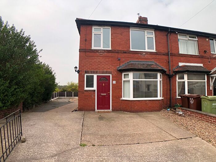 3 Bedroom Semi-Detached House To Rent In Orchard Head Lane, Pontefract, WF8