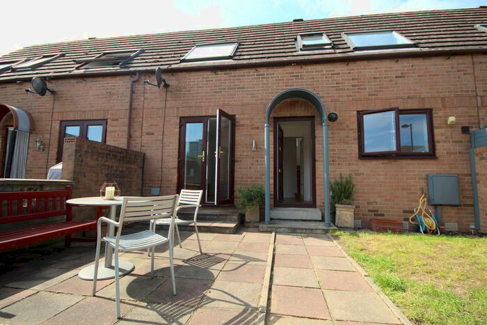 2 Bedroom Terraced House To Rent In Capstan Way, Surrey Quays, SE16