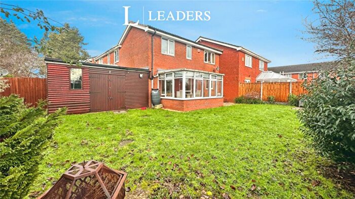 2 Bedroom End Of Terrace House For Sale In Parkside Way, Birmingham, West Midlands, B31