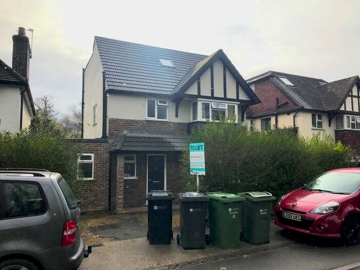 8 Bedroom Semi-Detached House To Rent In Ash Grove, Guildford, GU2