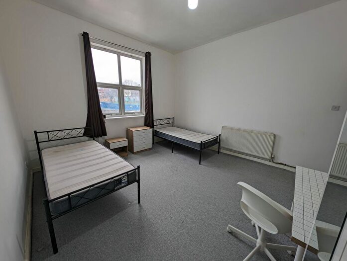 3 Bedroom Flat To Rent In Birchfield Road, Birmingham, B19