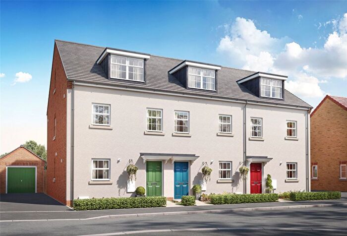 4 Bedroom End Terrace House For Sale In Woodhall Lane, Fernwood, Newark, Nottinghamshire, NG24