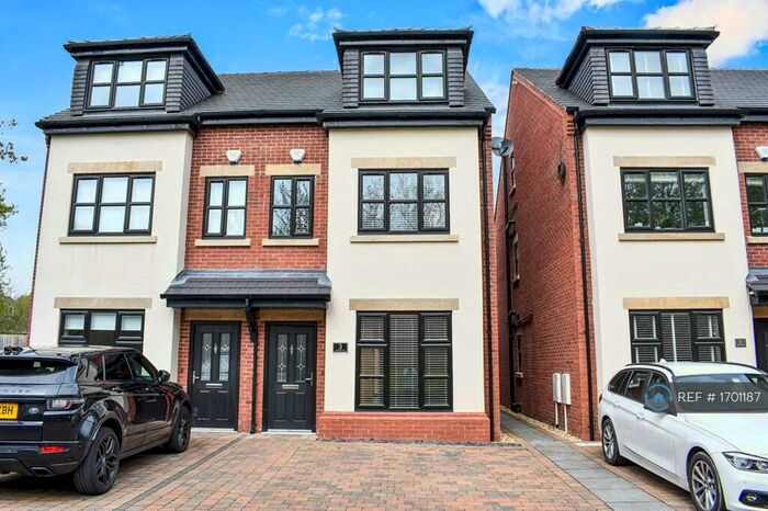 4 Bedroom Semi-Detached House To Rent In Oakland Lane, Worsley, Manchester, M28