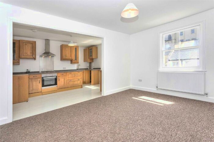 2 Bedroom Flat To Rent In Brunswick Street West, Hove, East Sussex, BN3