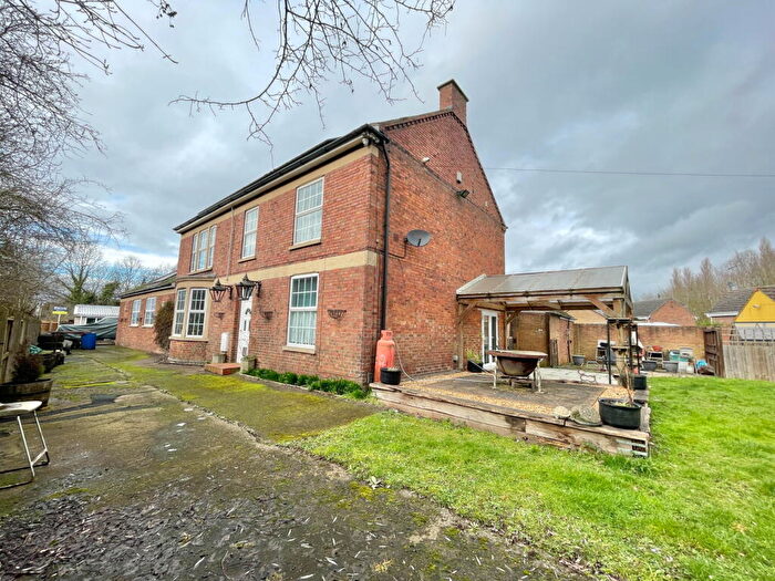 5 Bedroom Detached House For Sale In The Old Railway Inn, Riverbank Close, Guyhirn, PE13