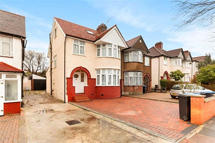 5 Bedroom Property For Sale In Dollis Hill Lane, Dollis Hill, NW2
