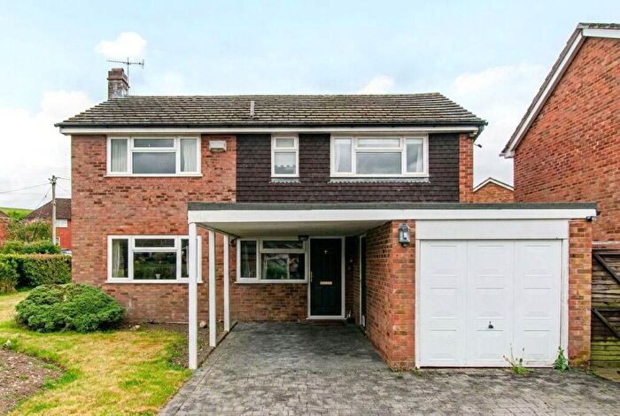 4 Bedroom Detached House For Sale In Gwyns Piece, Lambourn, Hungerford, Berkshire, RG17