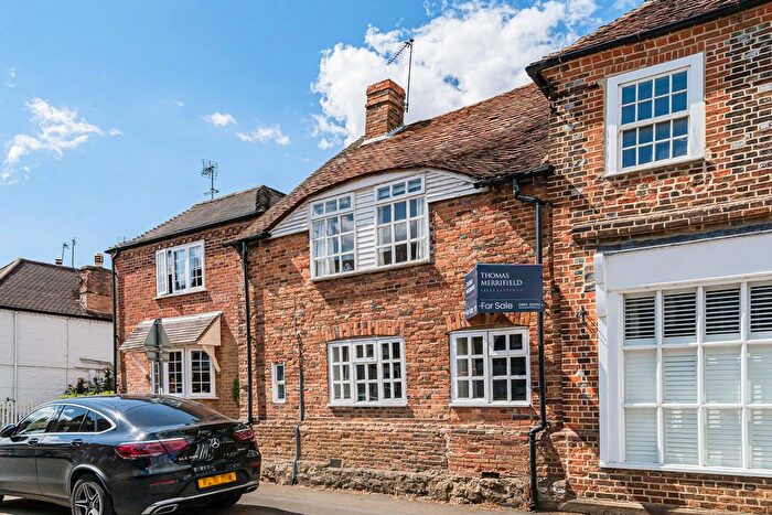 2 Bedroom End Of Terrace House For Sale In Temple Street, Brill, HP18
