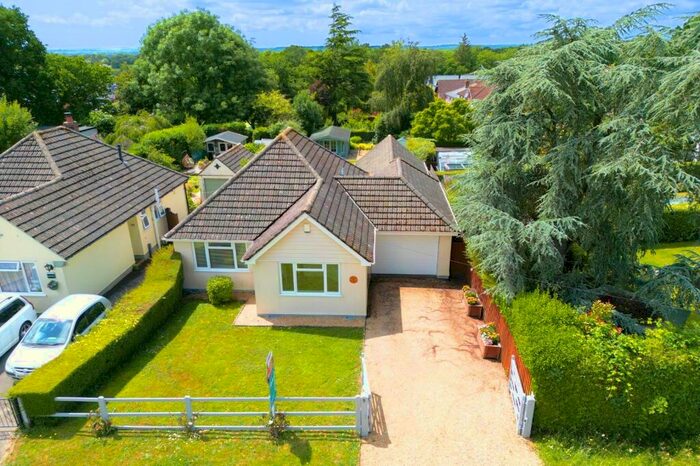 3 Bedroom Detached Bungalow To Rent In Poplar Close, Bransgore, Hampshire., BH23