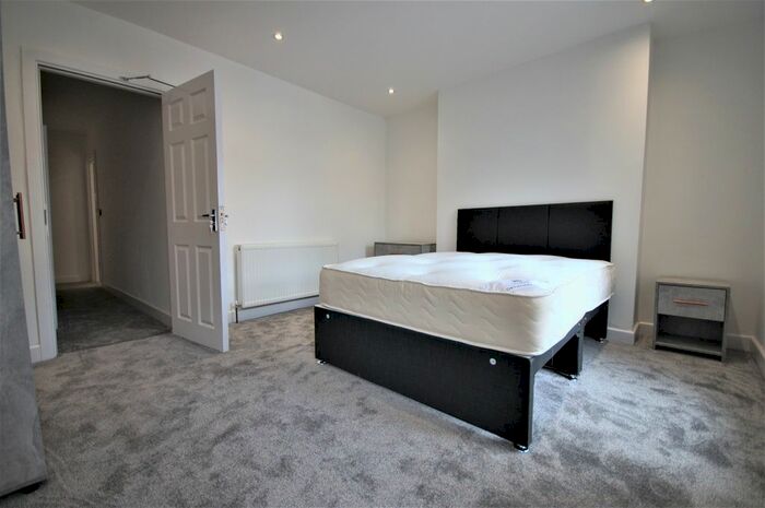 6 Bedroom End Of Terrace House To Rent In Walsgrave Road, Coventry, CV2