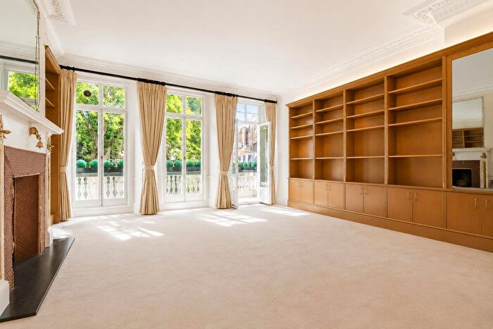 4 Bedroom Flat For Sale In Stanhope Gardens, London, SW7