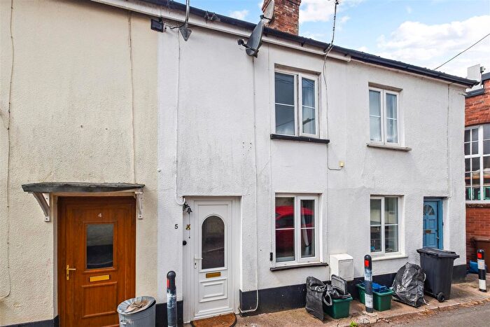 2 Bedroom Cottage To Rent In Peter Street, Bradninch, Devon, EX5