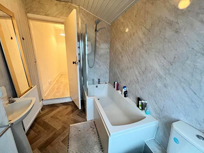 3 Bedroom House To Rent In Western Road, Sheffield, S10