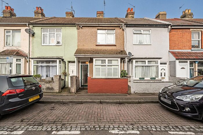 3 Bedroom Terraced House For Sale In Eva Road, Gillingham, Kent, ME7