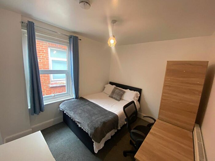 1 Bedroom Property To Rent In Newcombe Road, Southampton, SO15