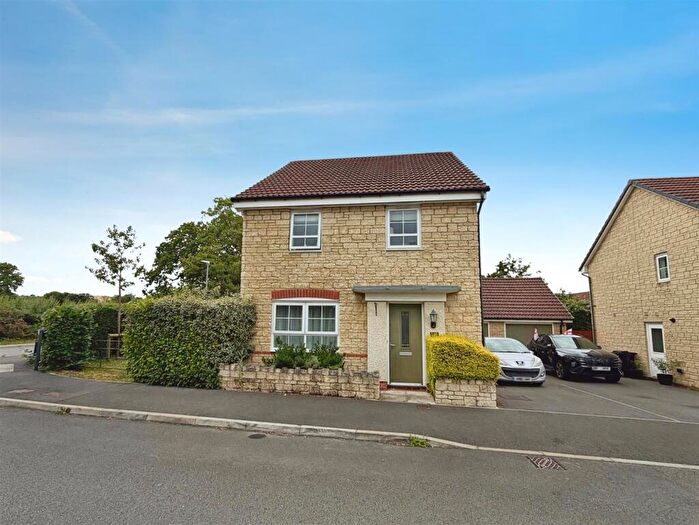4 Bedroom Detached House To Rent In Maes Knoll Drive, Whitchurch, Bristol, BS14