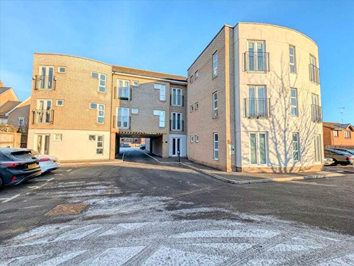 2 Bedroom Flat For Sale In Trafalgar Court, Red Barn Road, Brightlingsea, CO7