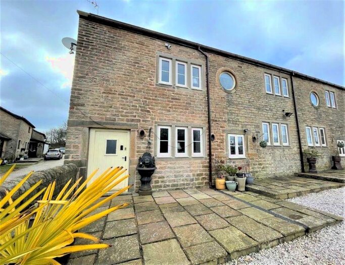 2 Bedroom Barn Conversion For Sale In Pimbo Lane, Upholland, Skelmersdale, WN8