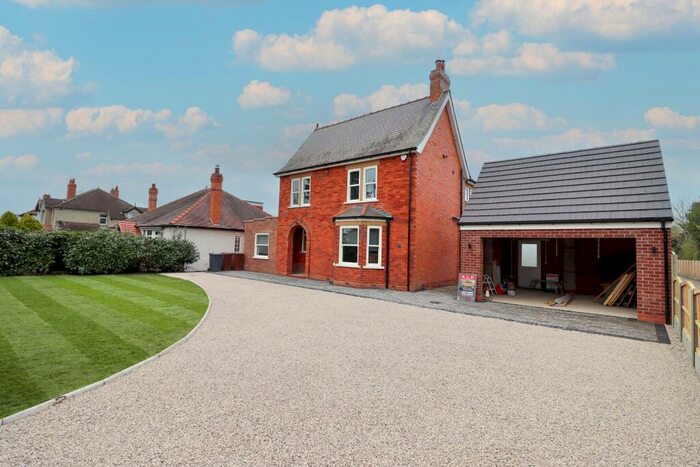 5 Bedroom Detached House To Rent In Doddington Road, Lincoln, LN6