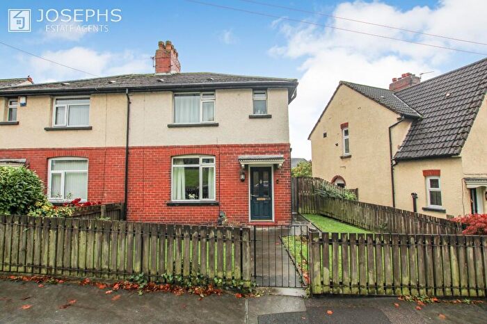 3 Bedroom Semi-Detached House For Sale In Radcliffe Road, Bolton, Greater Manchester, BL3