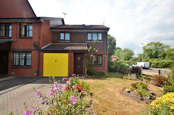 3 Bedroom End Of Terrace House To Rent In Baiter Park, BH15