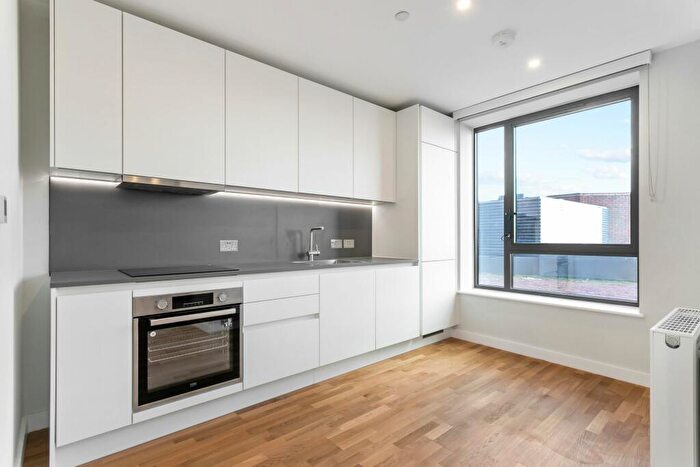 1 Bedroom Flat To Rent In Flat Premier House Canning Road, HA3