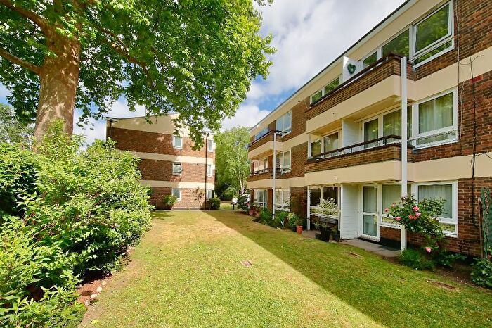 Studio To Rent In South View, Clifton Road, Wimbledon Village, SW19