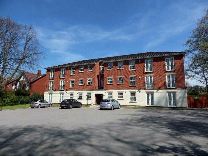 2 Bedroom Apartment To Rent In Kensington Place, Rochdale, Lancashire, OL16