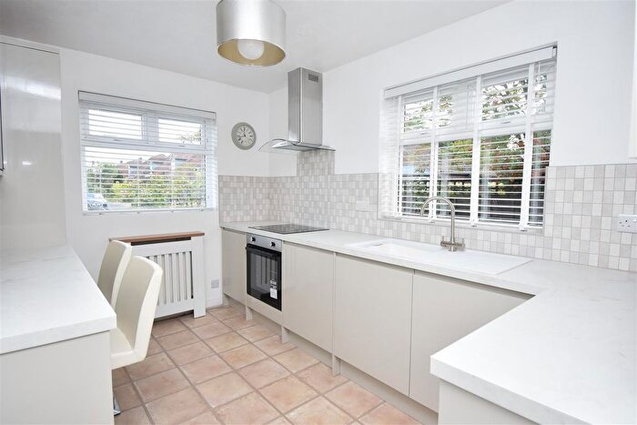 2 Bedroom Detached Bungalow To Rent In Elvington Park, Elvington, York, YO41