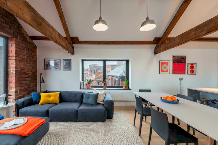 3 Bedroom Apartment To Rent In Milton Street, Sheffield, S3