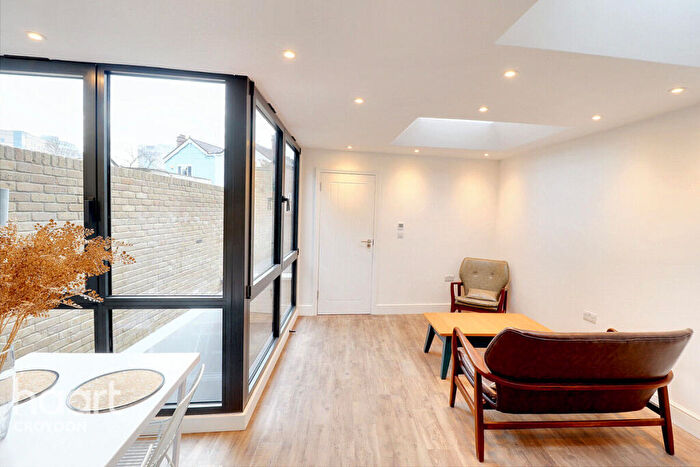 2 Bedroom Semi Detached House To Rent In Stanton Road, Croydon, CR0