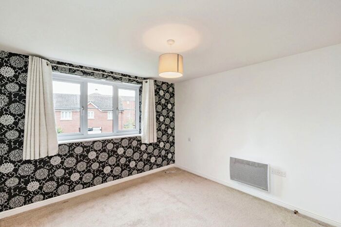 2 Bedroom Flat For Sale In Mckinley Street, Great Sankey, Warrington, Cheshire, WA5