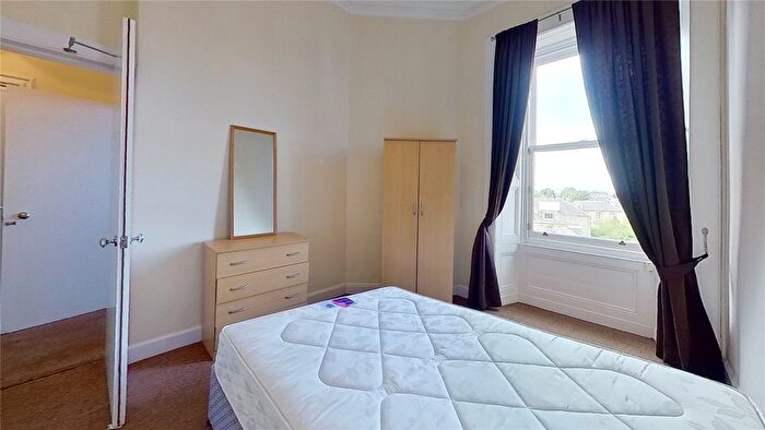 4 Bedroom Flat To Rent In Morningside Road, Edinburgh, EH10