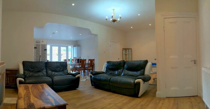 5 Bedroom Terraced House To Rent In Airthrie Road, Goodmayes, IG3
