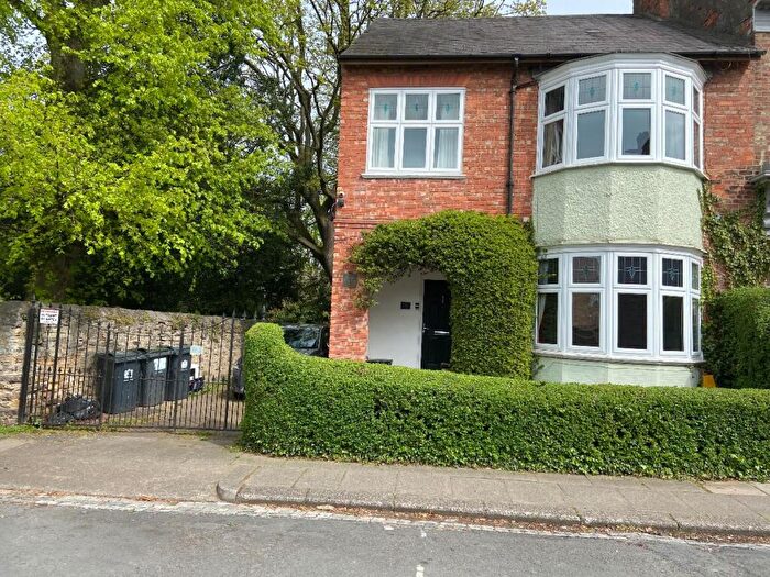 1 Bedroom Flat To Rent In Vane Terrace, Darlington, DL3