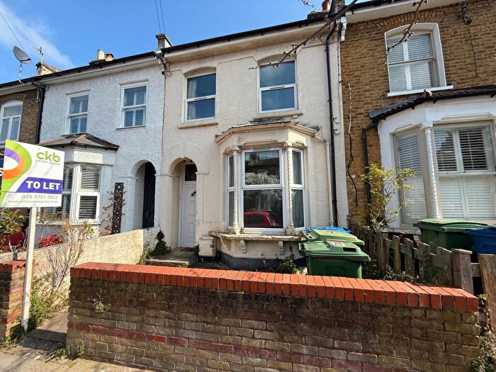 4 Bedroom House To Rent In Ansdell Road, Peckham, SE15