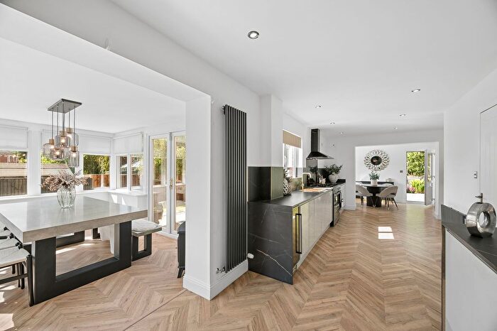 4 Bedroom Detached House For Sale In Murieston Valley, Murieston, EH54