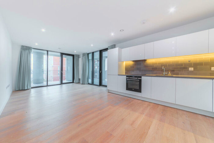 2 Bedroom Apartment To Rent In Pinnacle House, Schooner Road, London, Royal Wharf, E16