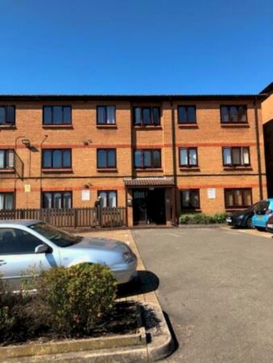 1 Bedroom Flat To Rent In St Peters Court, St Peters Street, Northampton, NN1