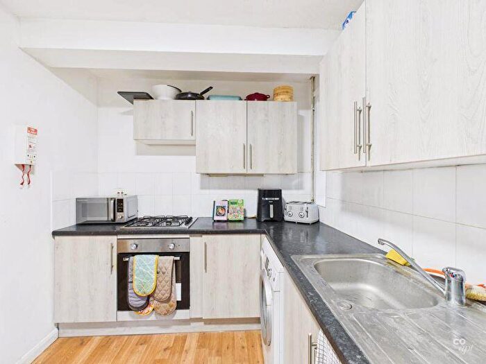 4 Bedroom End Of Terrace House To Rent In Barcombe Road, Brighton, BN1