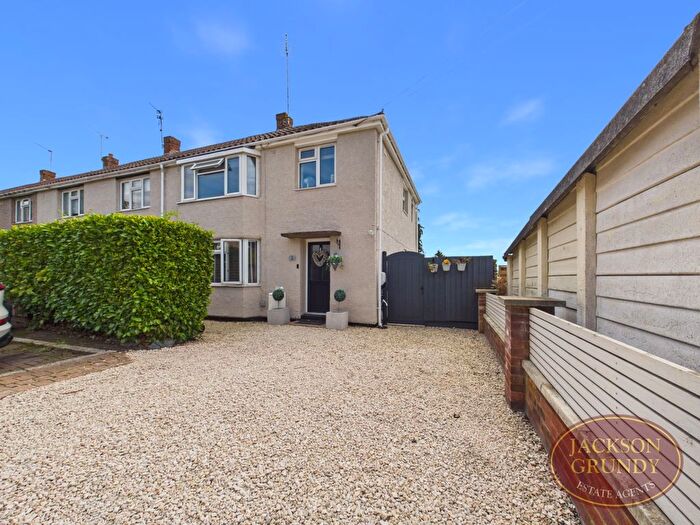 3 Bedroom Semi Detached House For Sale In Sexton Close, The Headlands, NN11