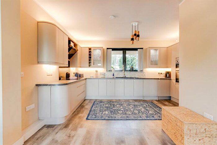 4 Bedroom Detached House For Sale In Sunningdale, Ewenny Road, Bridgend County Borough, CF35