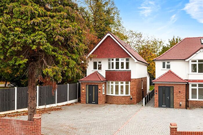 5 Bedroom Detached House For Sale In West Drayton Park Avenue, West Drayton, UB7