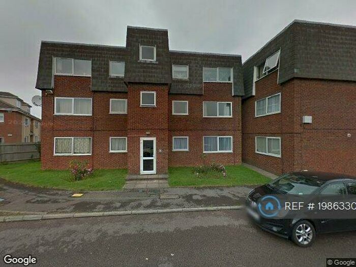 2 Bedroom Flat To Rent In Gardenia Avenue, Luton, LU3