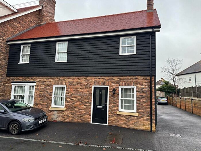 1 Bedroom Apartment To Rent In North Street, Rochford, SS4