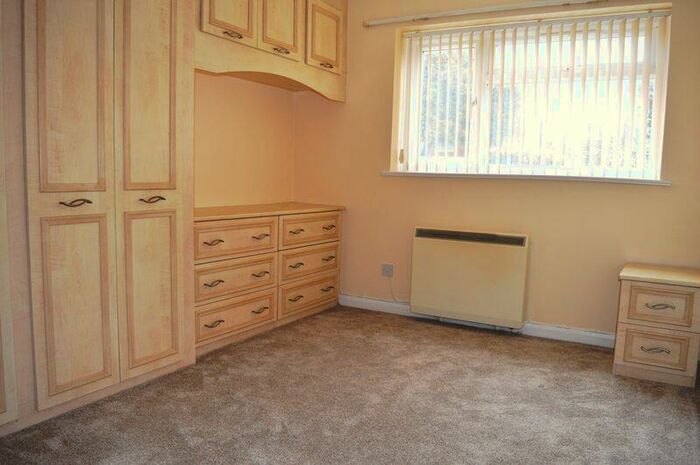 2 Bedroom Flat To Rent In Brooklyn Hall, Hayling Island., PO11