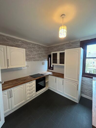 2 Bedroom Flat To Rent In The Crescent, Gorebridge, Midlothian, EH23