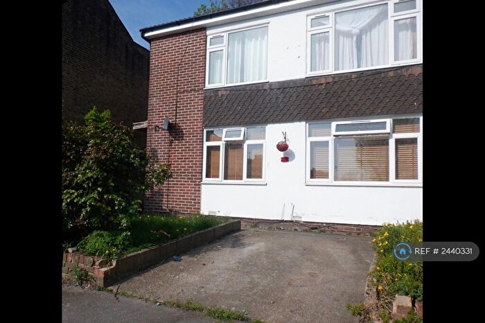 2 Bedroom Maisonette To Rent In Derby Court, Enfield, EN3