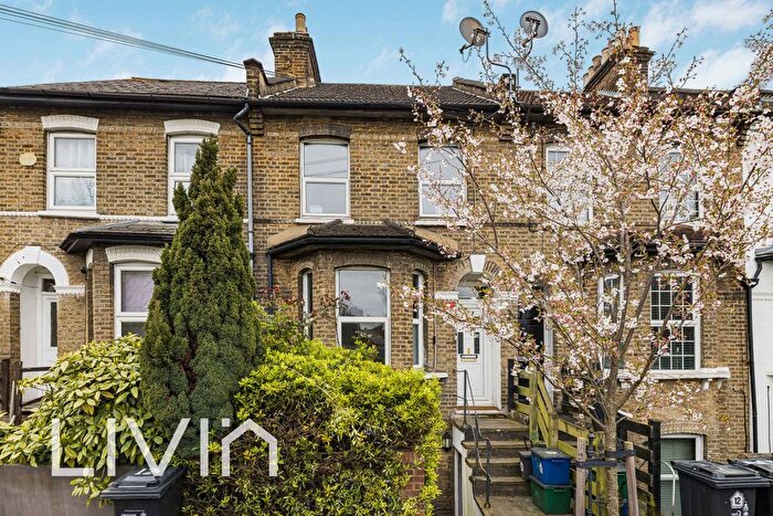 1 Bedroom Maisonette For Sale In Oval Road, Croydon, CR0