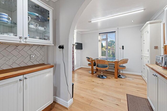 4 Bedroom Detached House For Sale In New Road, Sutton Bridge, Spalding, Cambs, PE12